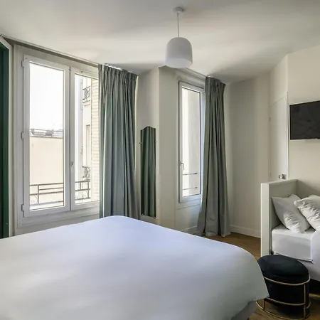 ホテル イビス スタイルズ センター 3*