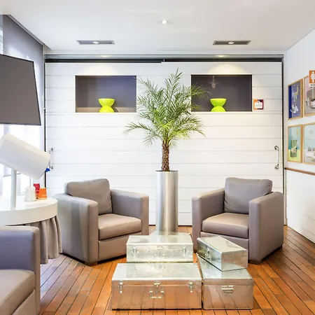 イビス スタイルズ センター ホテル 3*