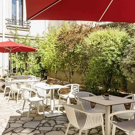 イビス スタイルズ センター ホテル アニエール