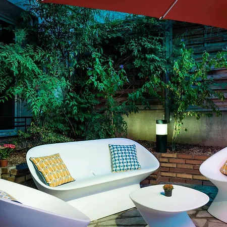 ホテル イビス スタイルズ センター 3*