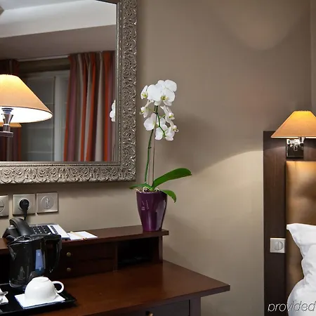 イビス スタイルズ センター 3* アニエール