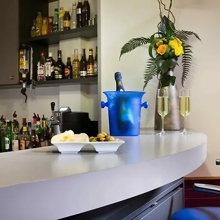 Ibis Styles Centre 3*