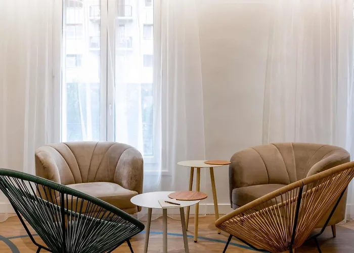 イビス スタイルズ センター ホテル アニエール