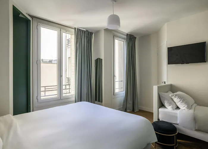 ホテル イビス スタイルズ センター 3*