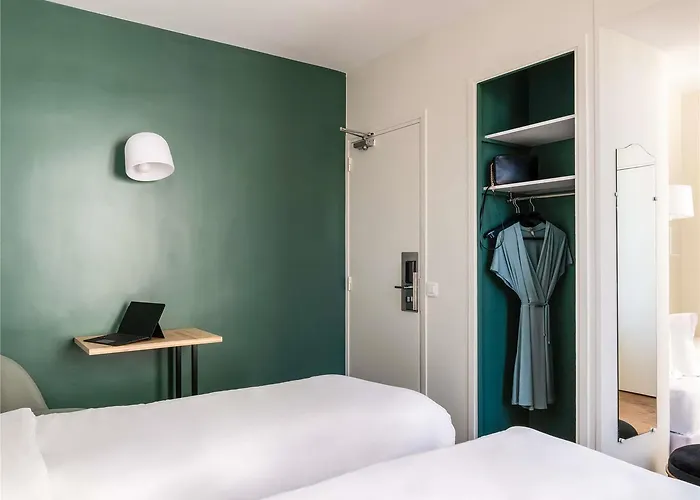 ホテル イビス スタイルズ センター 3*