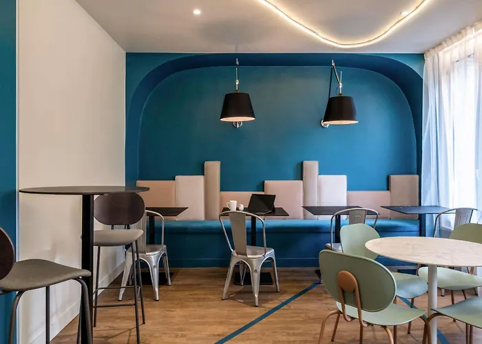 イビス スタイルズ センター ホテル アニエール